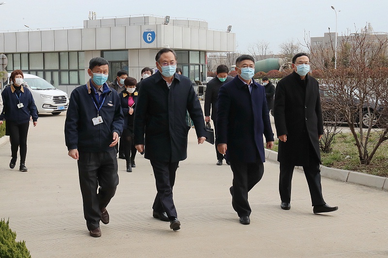 青島市走訪復工復產臺資企業--青島中新華美塑料有限公司